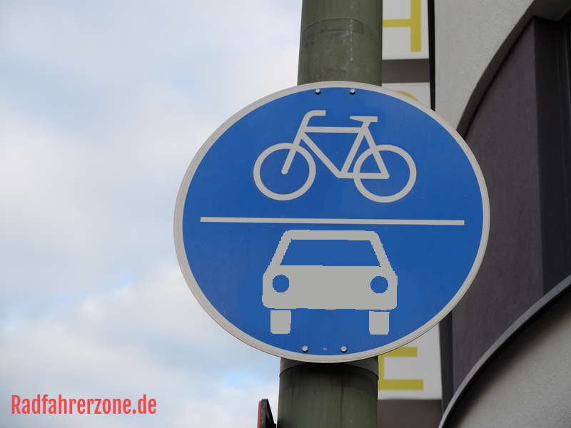 Gemeinsamer Rad- und Autoweg | Radfahrerzone.de